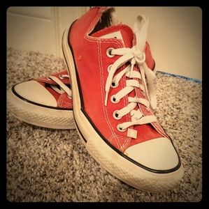 Red converse